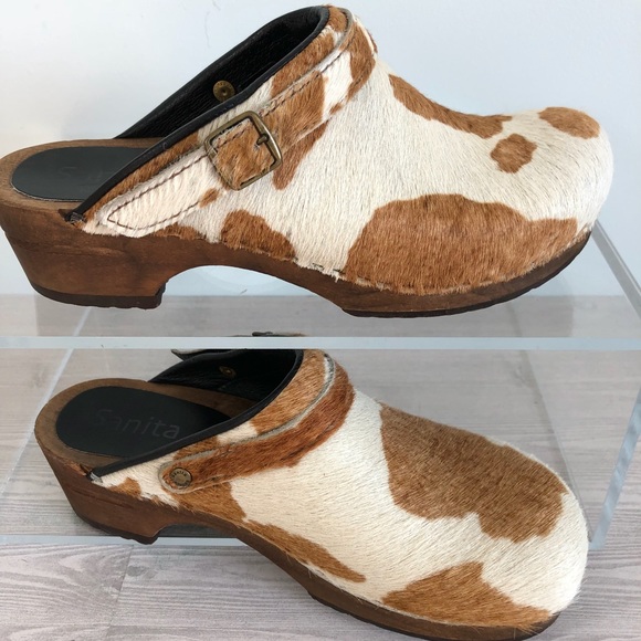 sanita cow clogs